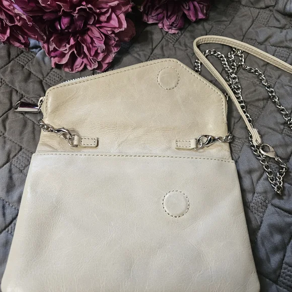 HOBO Cream Leather Wristlet with Chain Strap - Picture 5 of 16